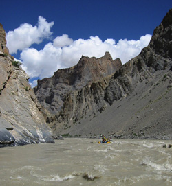 Heading down the amazing Zanskar river